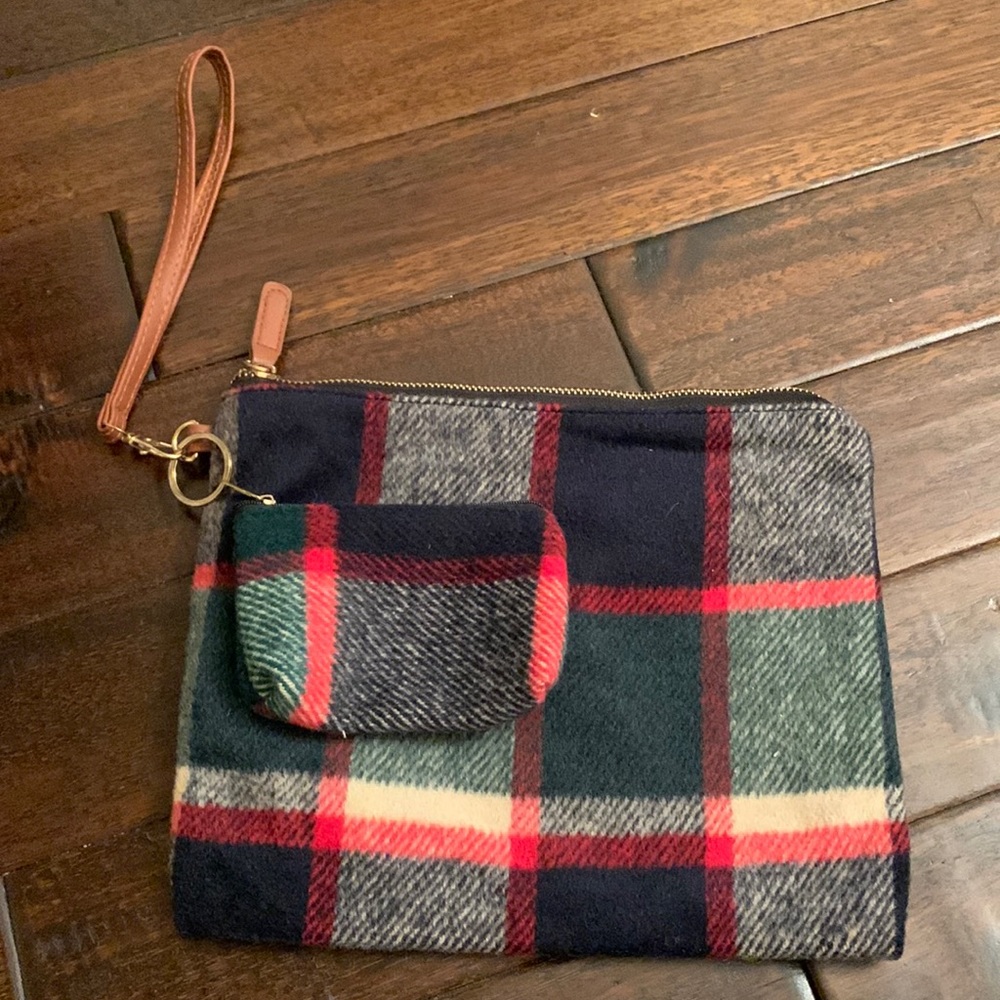 LIB New York Plaid Zip Pouch Set Like New!